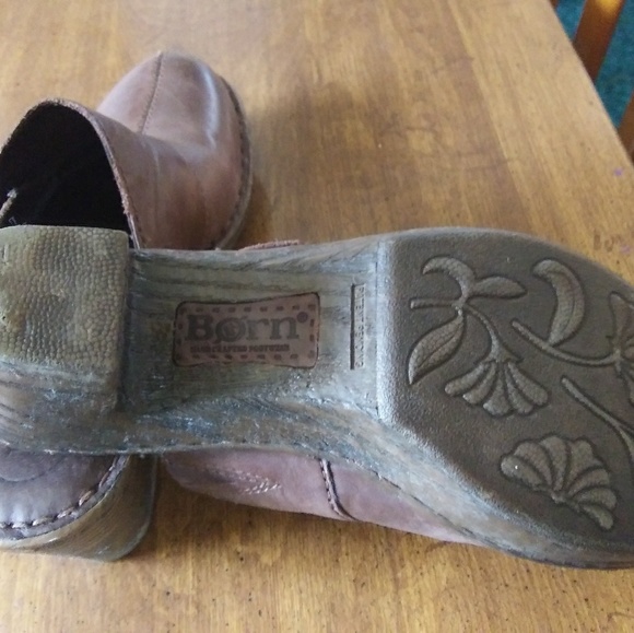 BORN Clogs - Picture 5 of 5